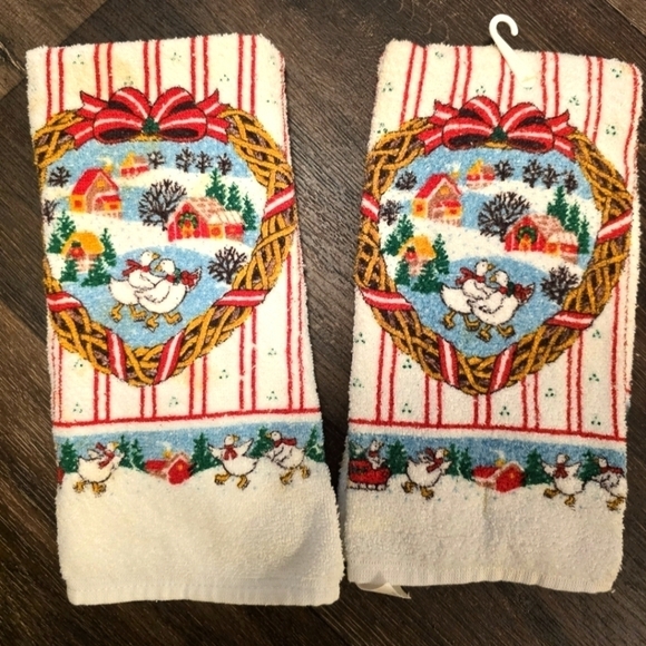 Set of 2 vintage cotton Cannon christmas kitchen towels - Picture 1 of 5